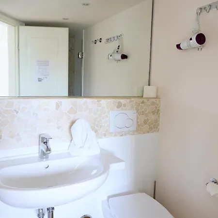 Hafenstrasse 4, Whg. 4 * List